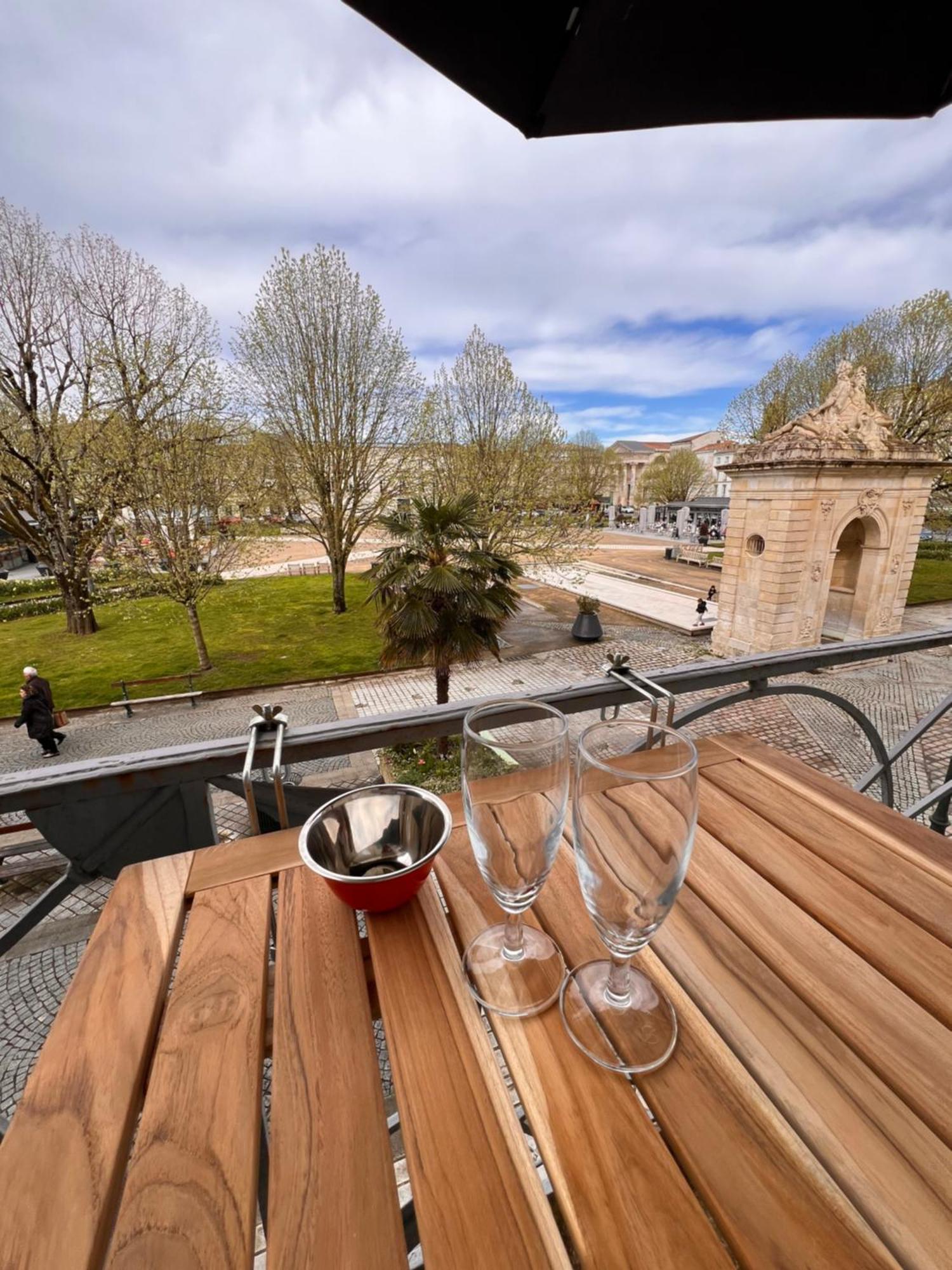 La Colbertine - Charming Apartment In Place Colbert Rochefort-sur-Mer Extérieur photo